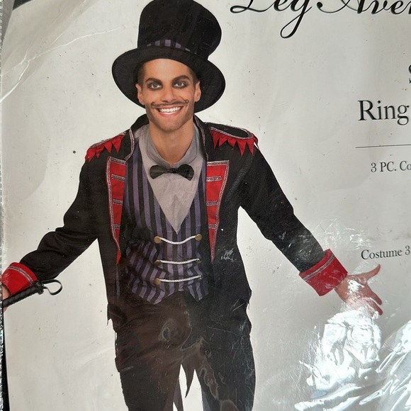 Sinister Ring Master Costume - Picture 4 of 7